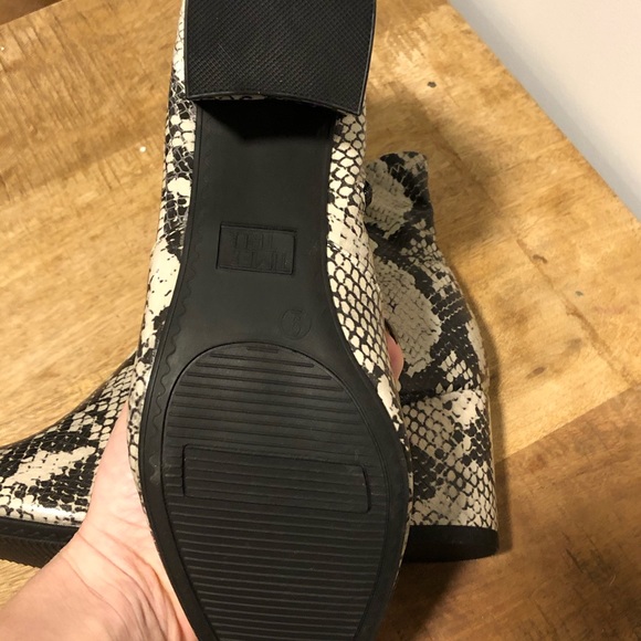 PU SNAKE print ankle Boot - Picture 4 of 5